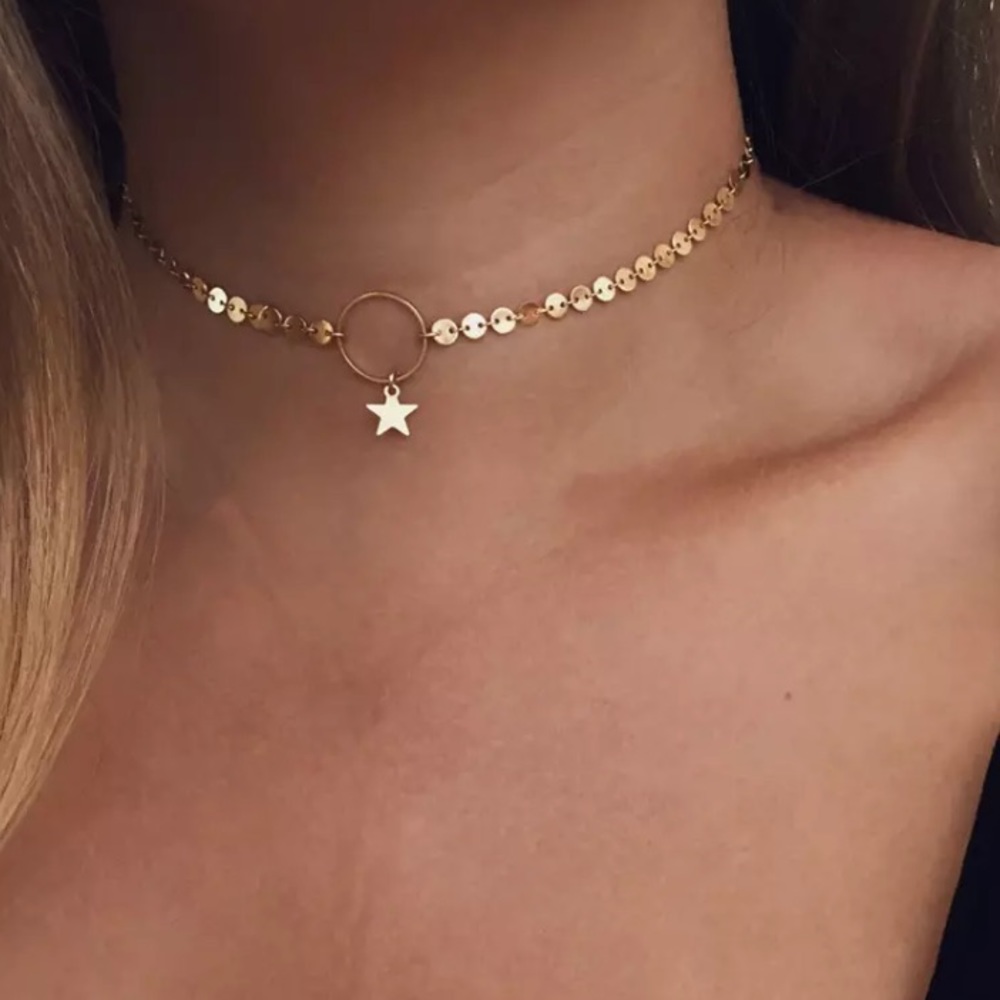 🎉 New Gold Plated Star Choker Necklace
